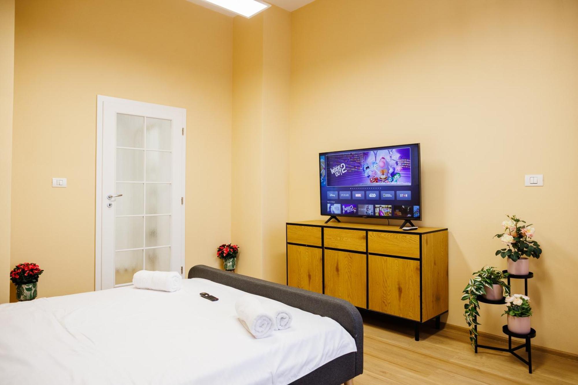 Studio In Old Town'S 1752 Hotel Timişoara Exteriör bild